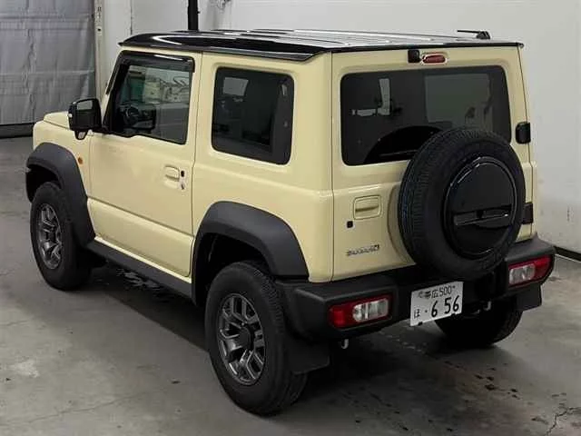 Suzuki Jimny Sierra JB74W 2023